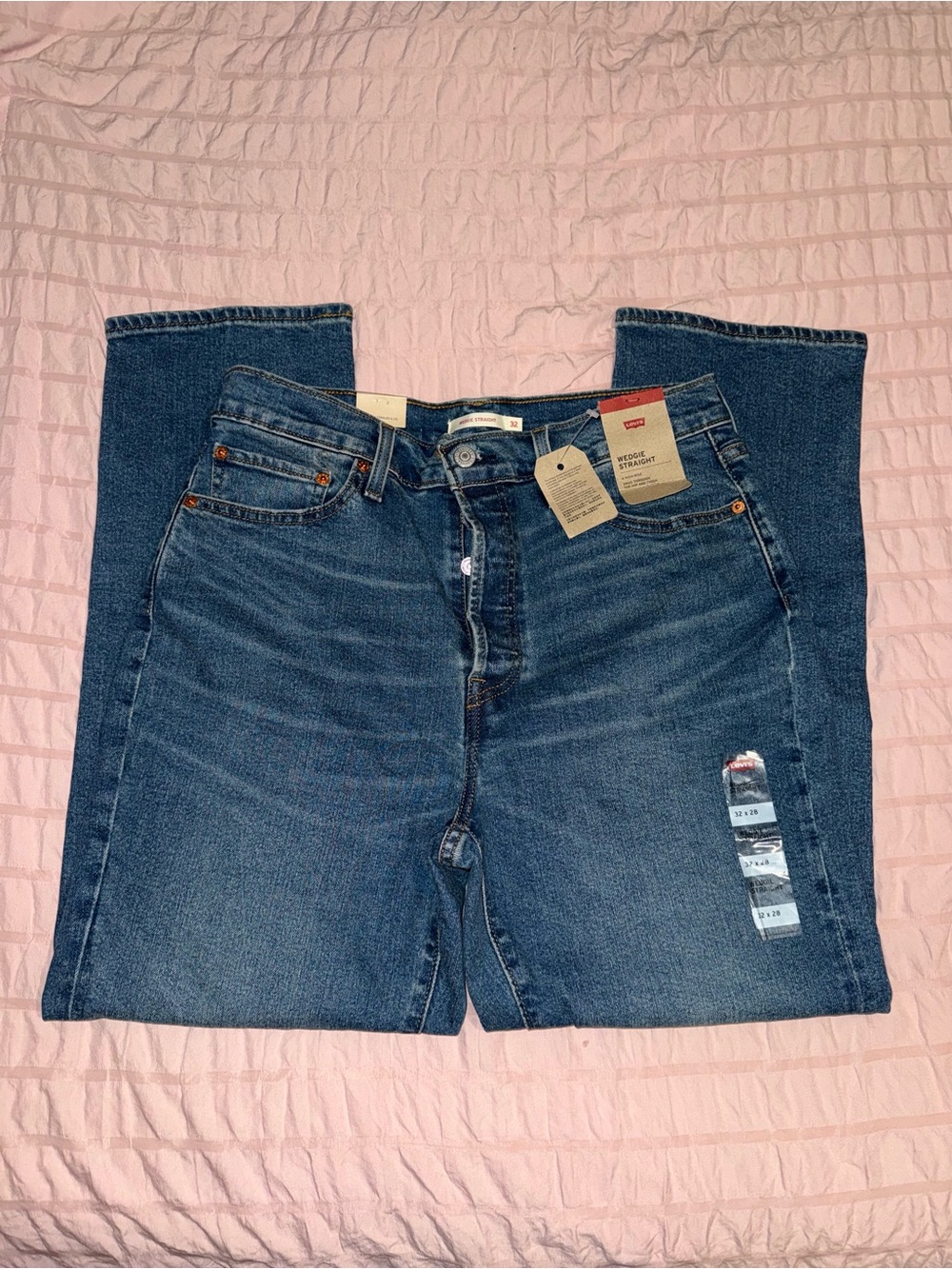 NWT! Levi's Wedgie Straight Jeans 32x28